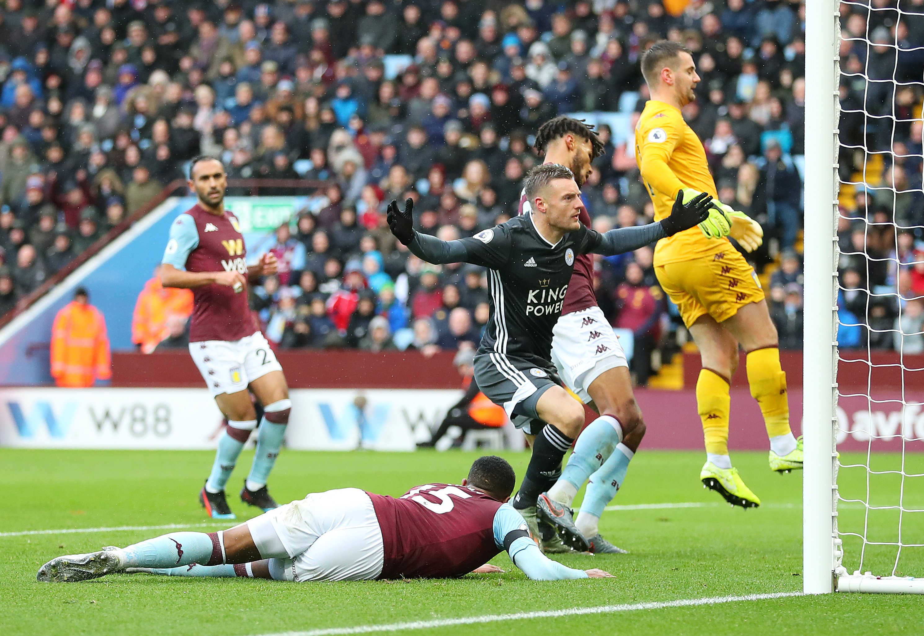 溢的青年球 溢的青年球